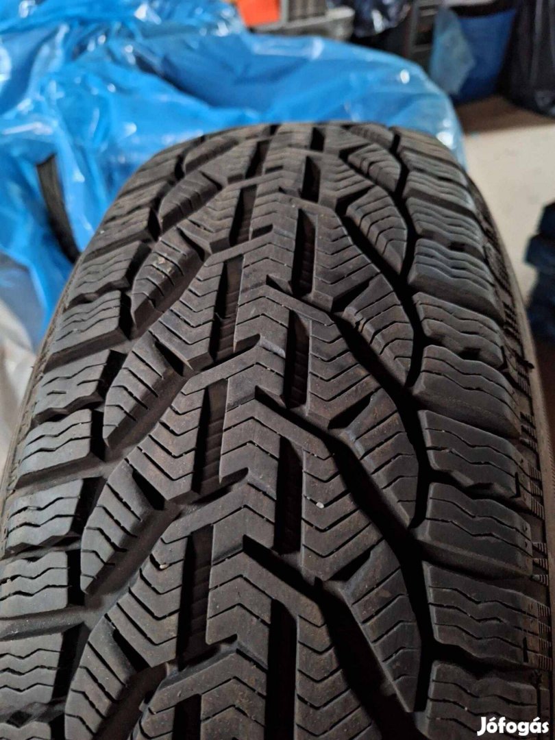 205/55 R16 Sebring téli gumi