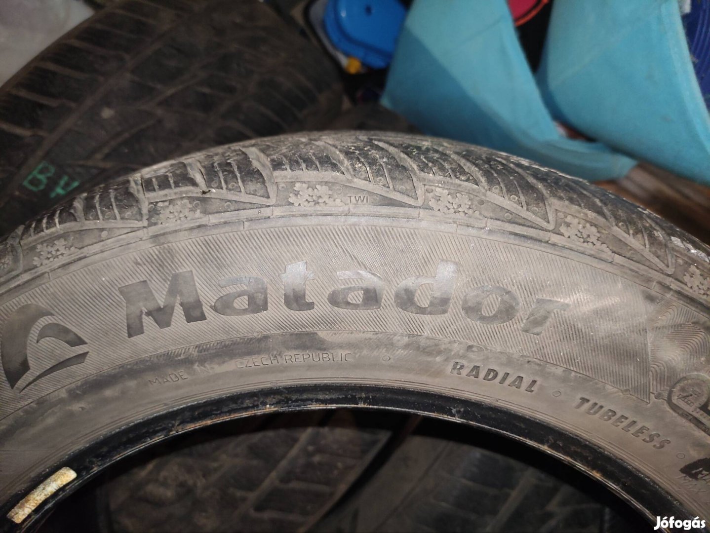 205/55 R16 téligumi