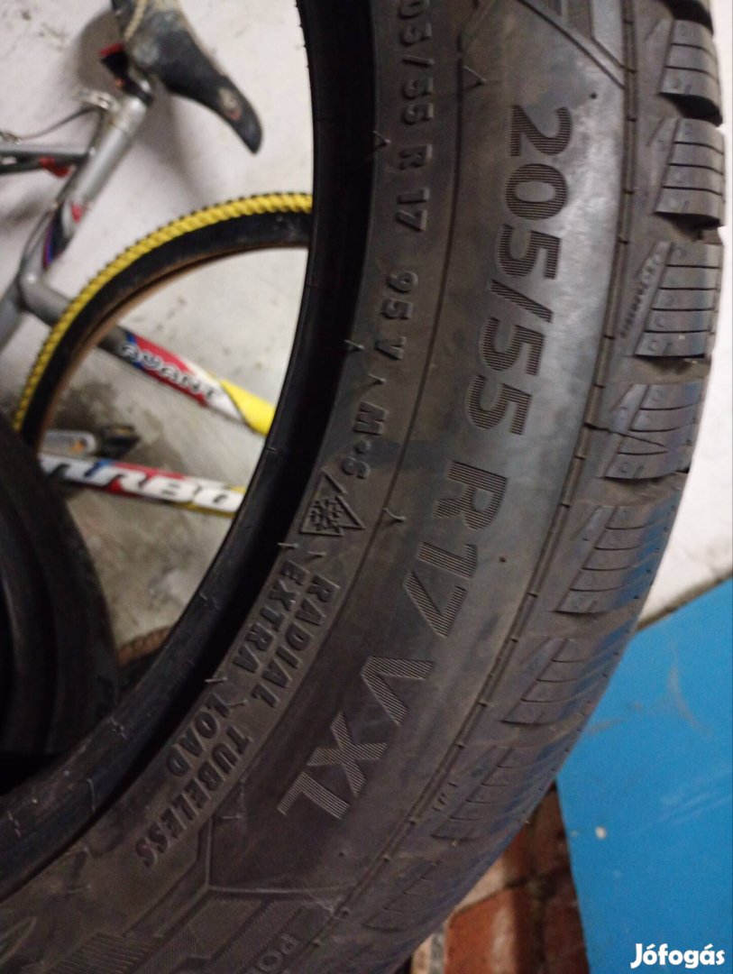 205/55 R17 Barum Polaris5 Téli gumik