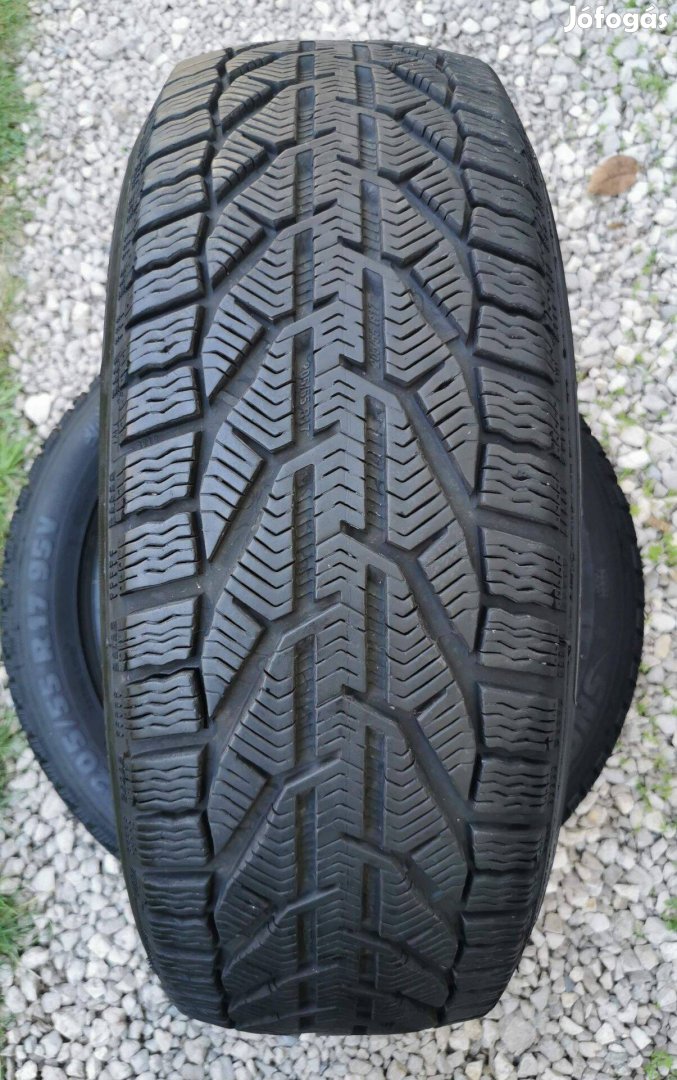 205/55 R17 Triangle Winterx TW401- Sebring Snow téligumiszett 2020-202