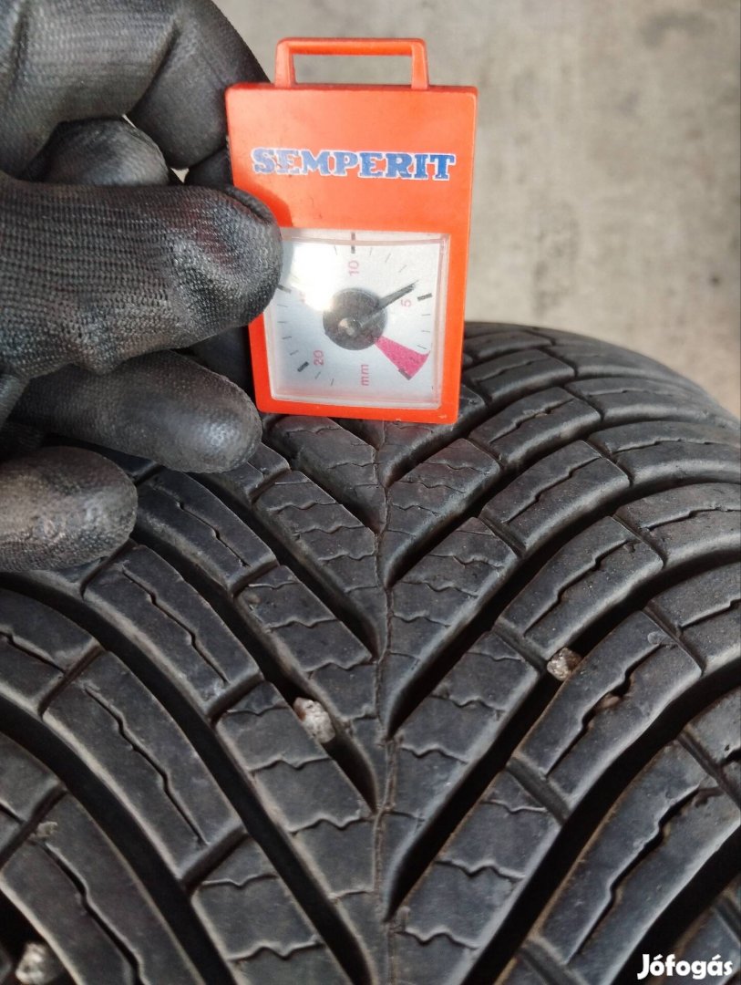 205/55 r16 Nyari gumi Vredestein Néme Iitországból 6 mm-es.