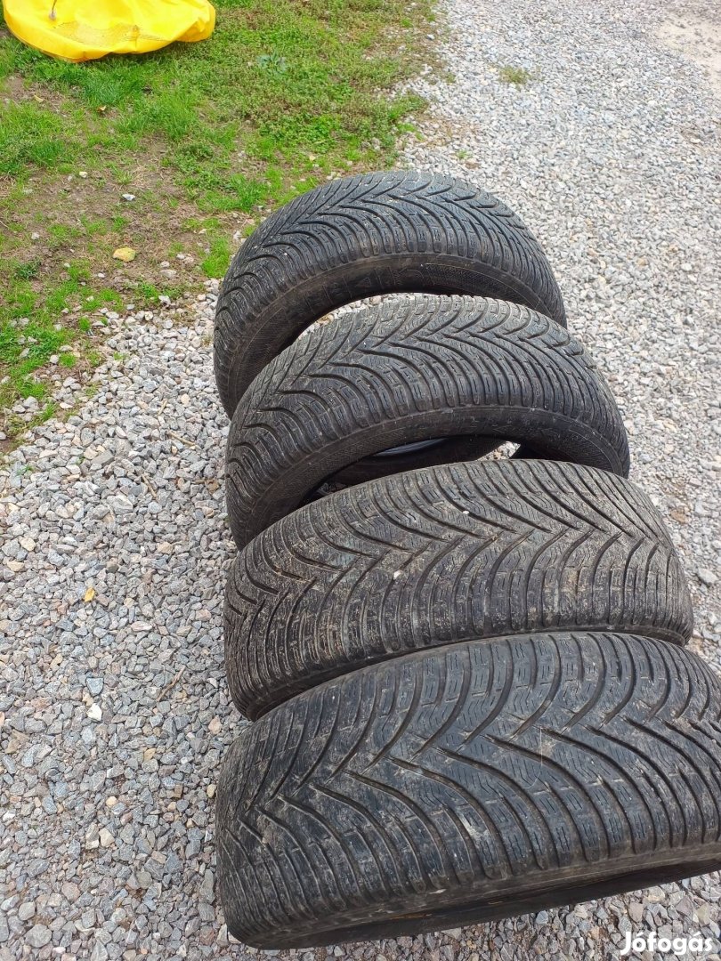 205/55 r16 Vredestein téligumi 