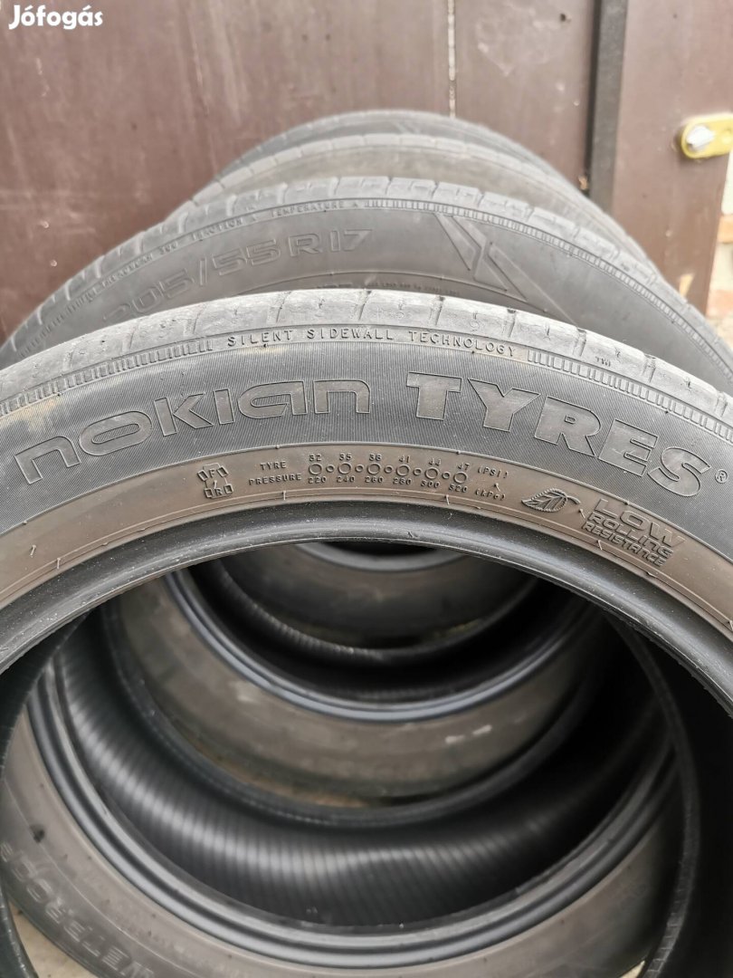 205/55 r17 nyári gumigarnitúra