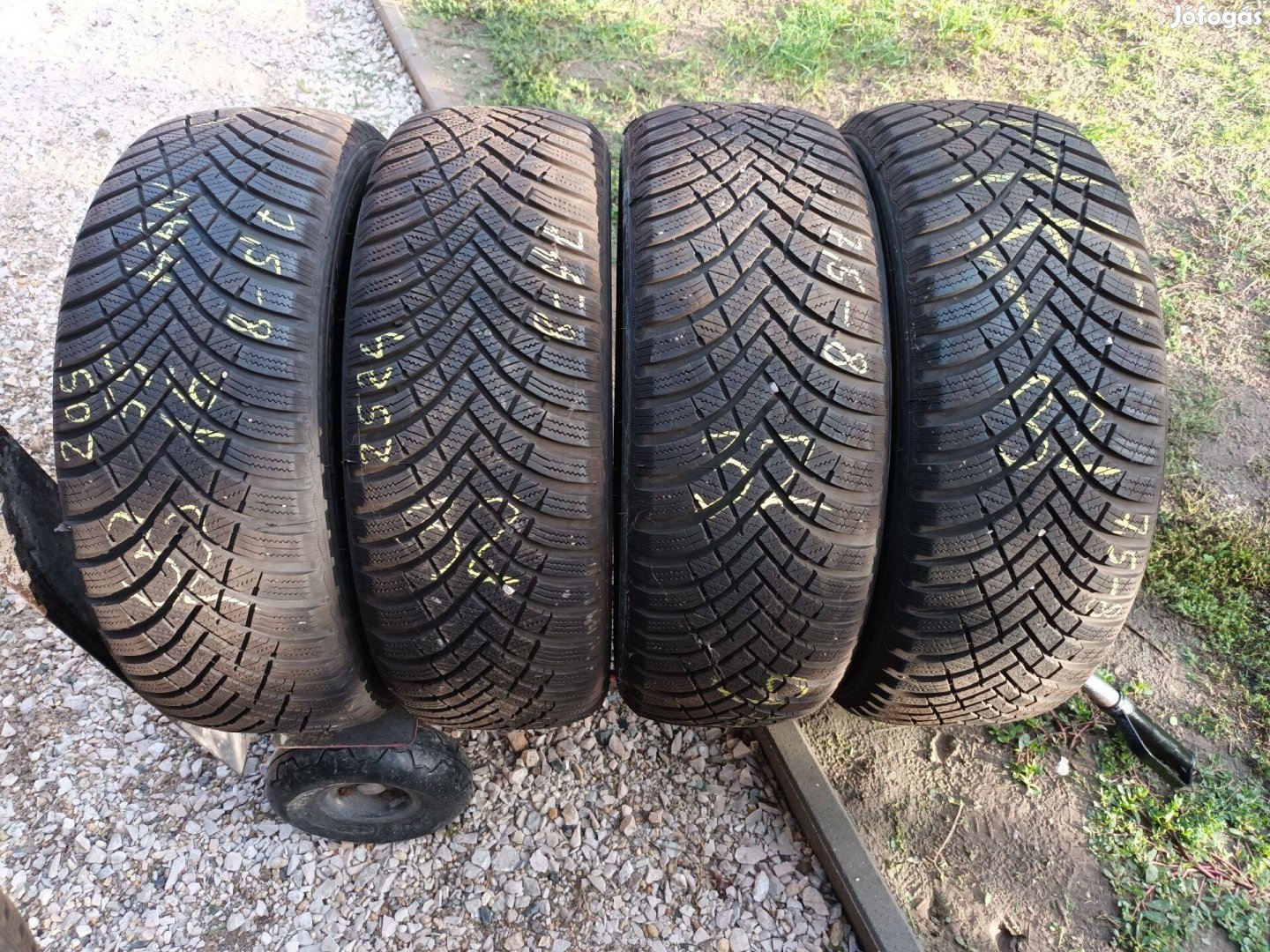205/55r16 Hankook használt téligumi 4db újszerű