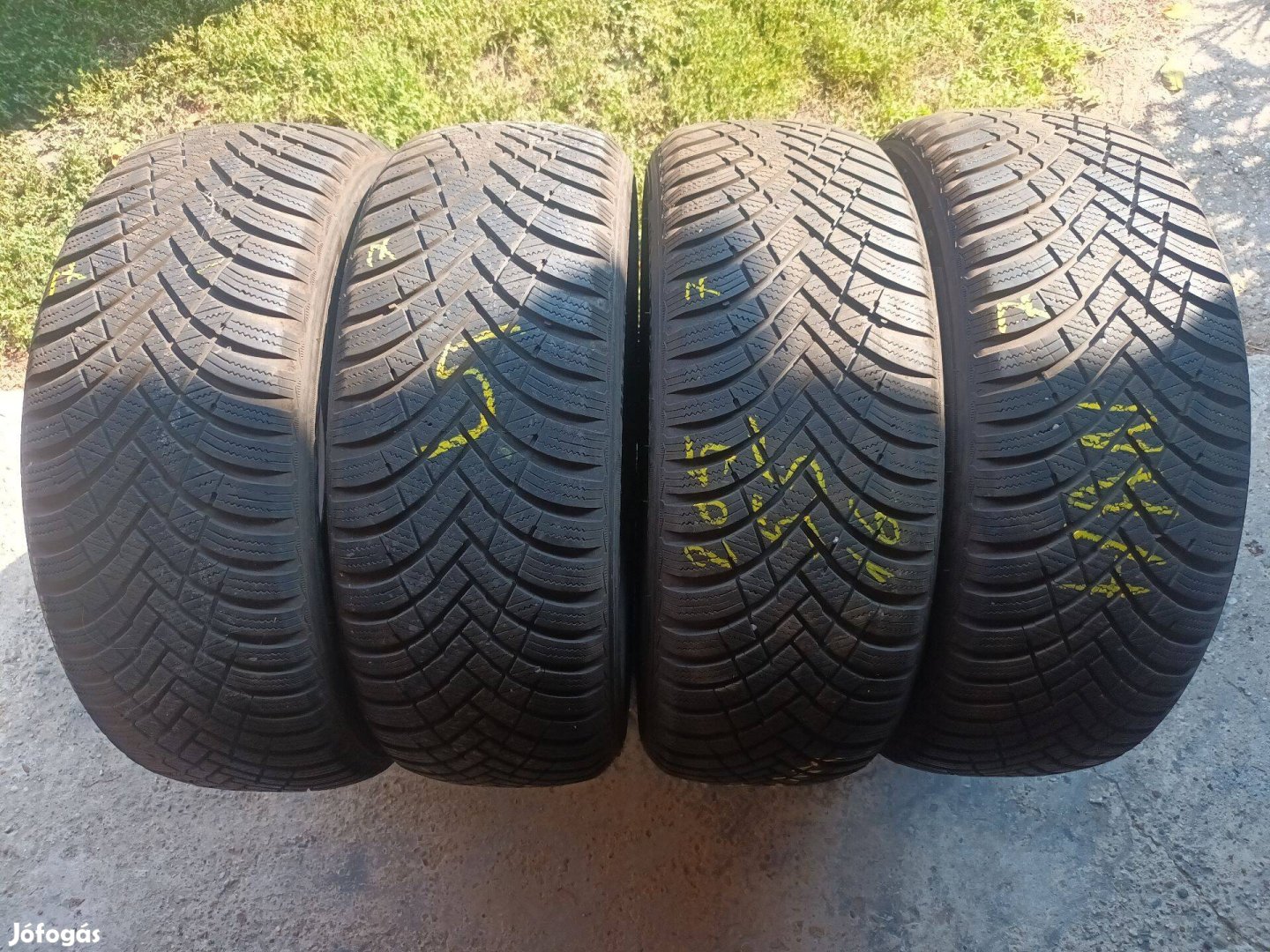 205/55r16 Hankook téligumi 4db szép, fiatal!