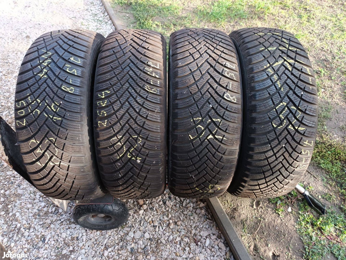 205/55r16 Hankook téligumi 4db újszerű DOT24