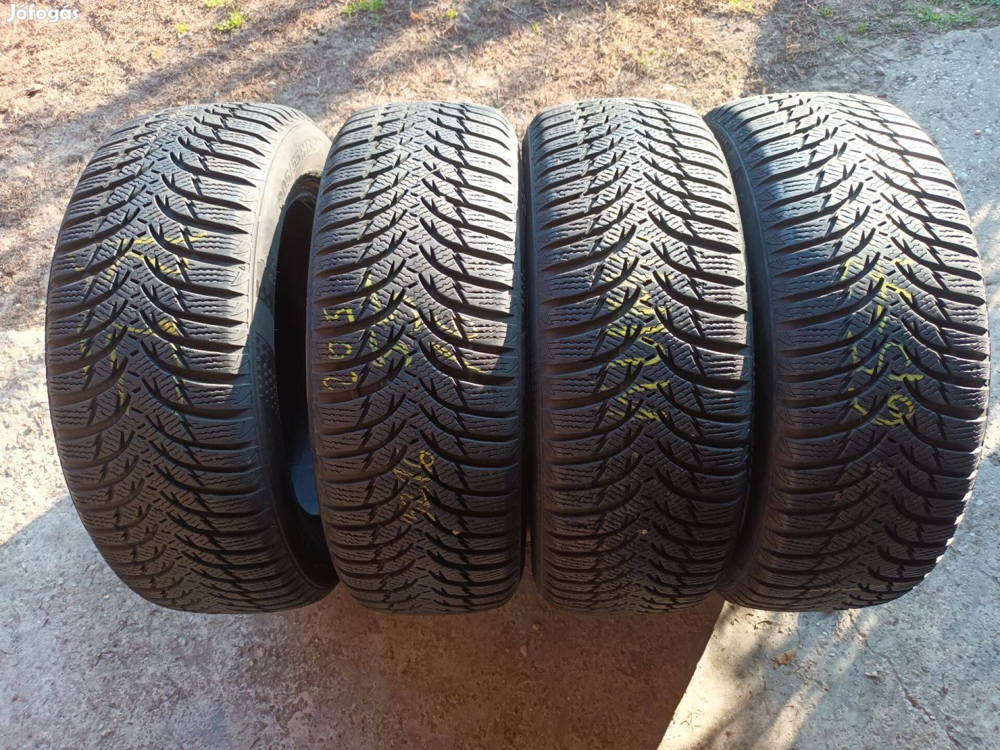 205/55r16 Kumho használt téligumi 4db olcsón