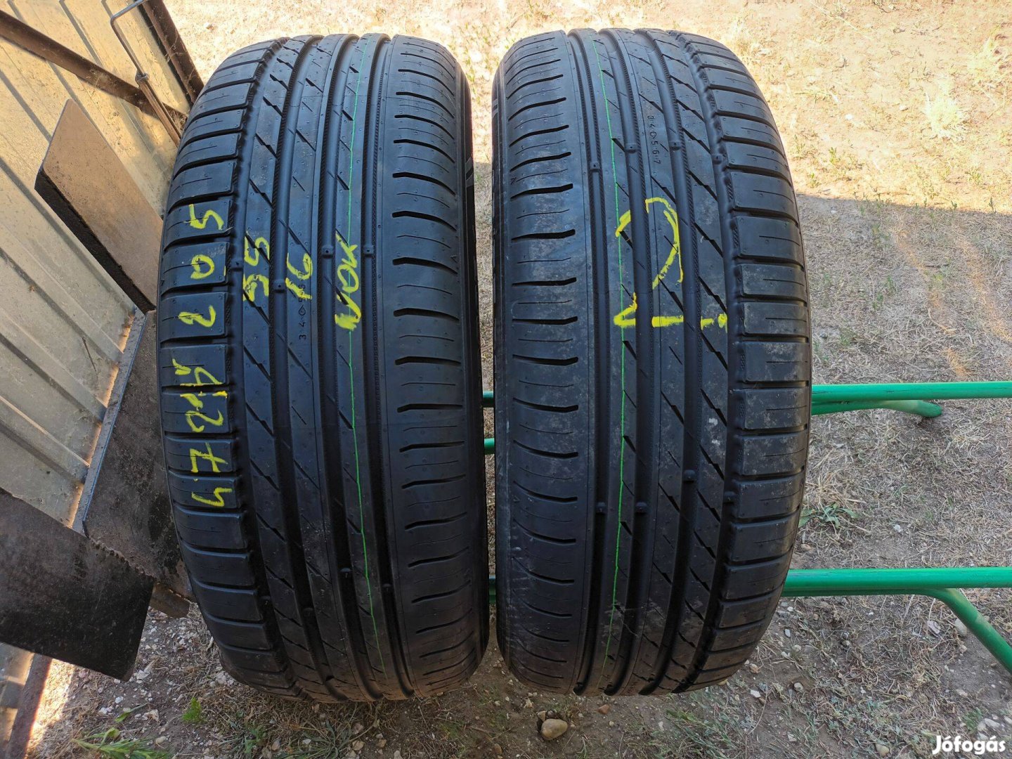 205/55r16 Nokian nyárigumi 2db új