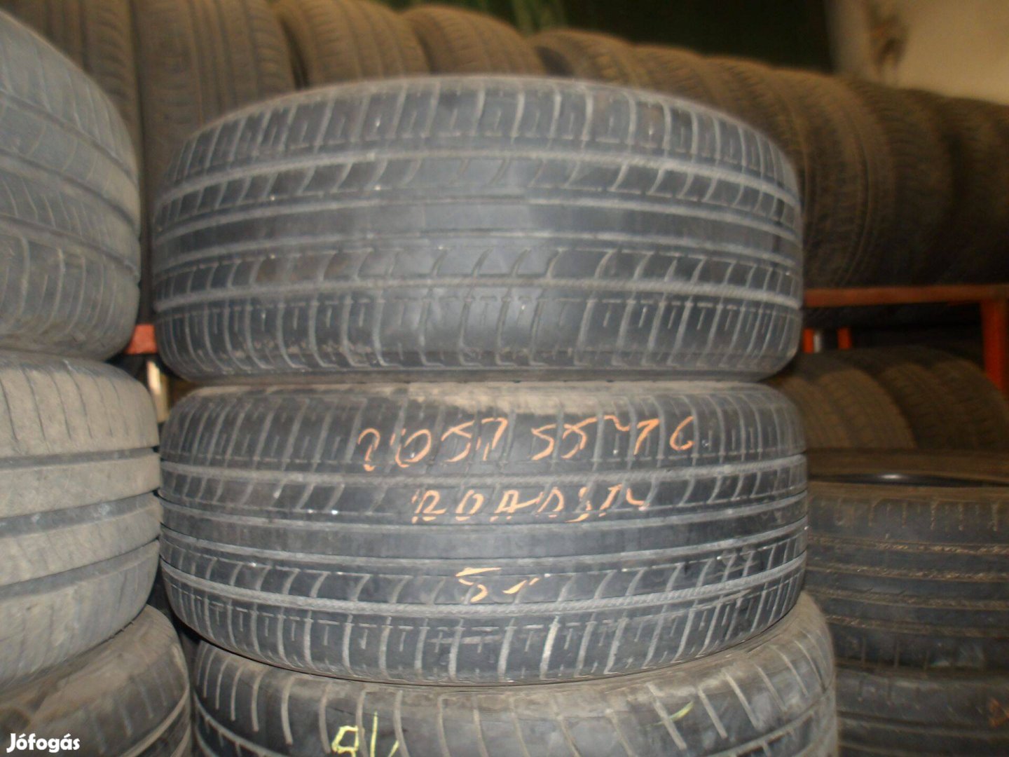205/55r16 Roadstone nyári gumi ajándék szereléssel