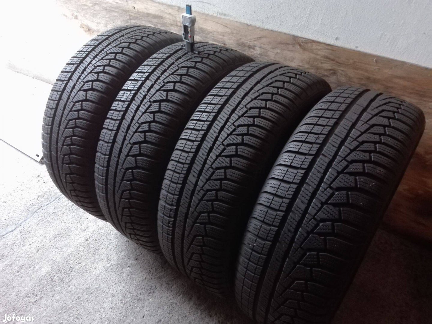 205/60R15 Hankook téli gumi garnitúra 205/60 r15