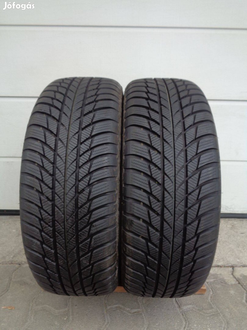 205/60R16 Bridgestone téli gumi pár, alig futott újszerűen eladó