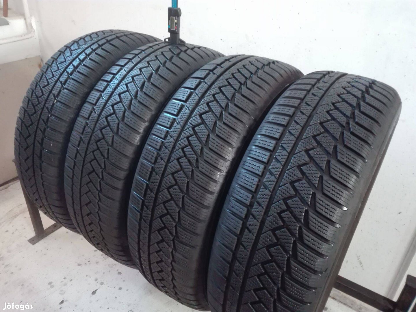205/60R16 Continental téli gumi garnitúra 205/60 r16