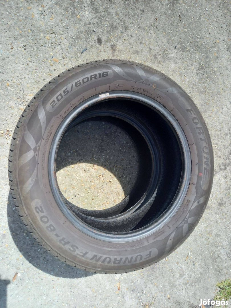 205/60R16 Fortuna nyári gumi