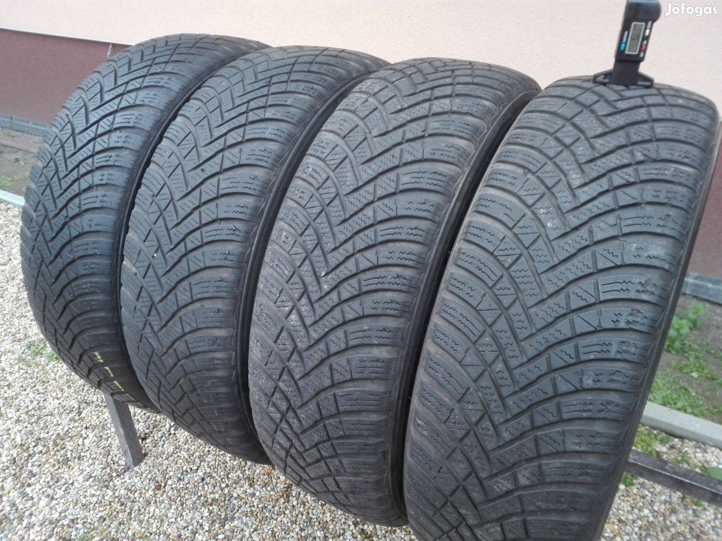 205/60R16 Hankook téli gumi garnitúra 205/60 r16