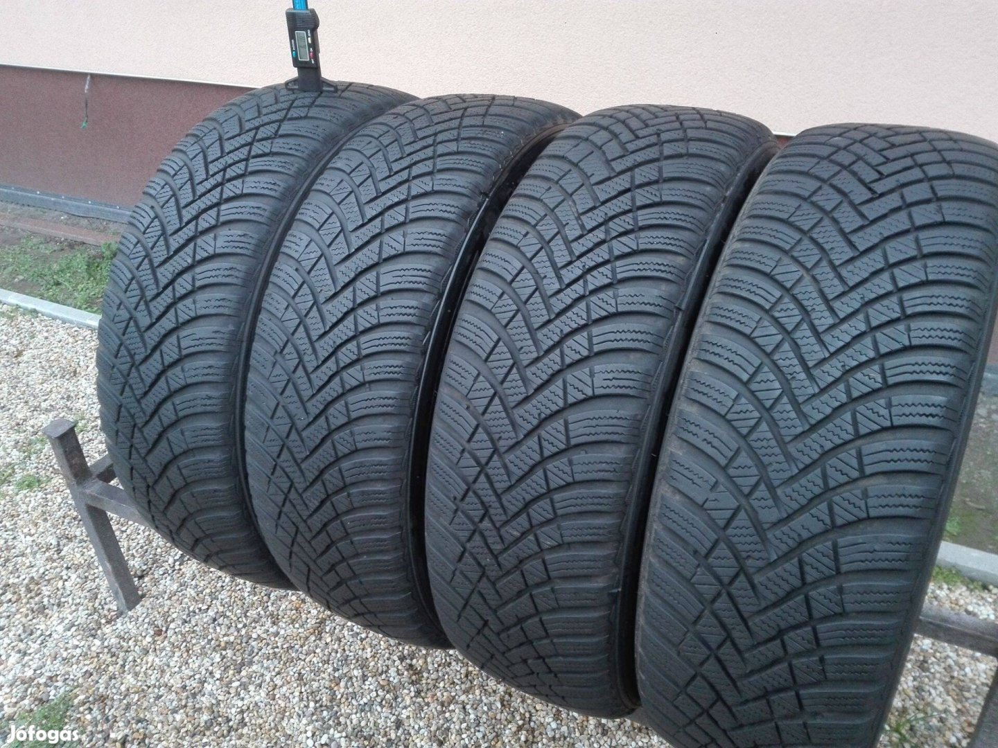 205/60R16 Hankook téli gumi garnitúra 205/60 r16