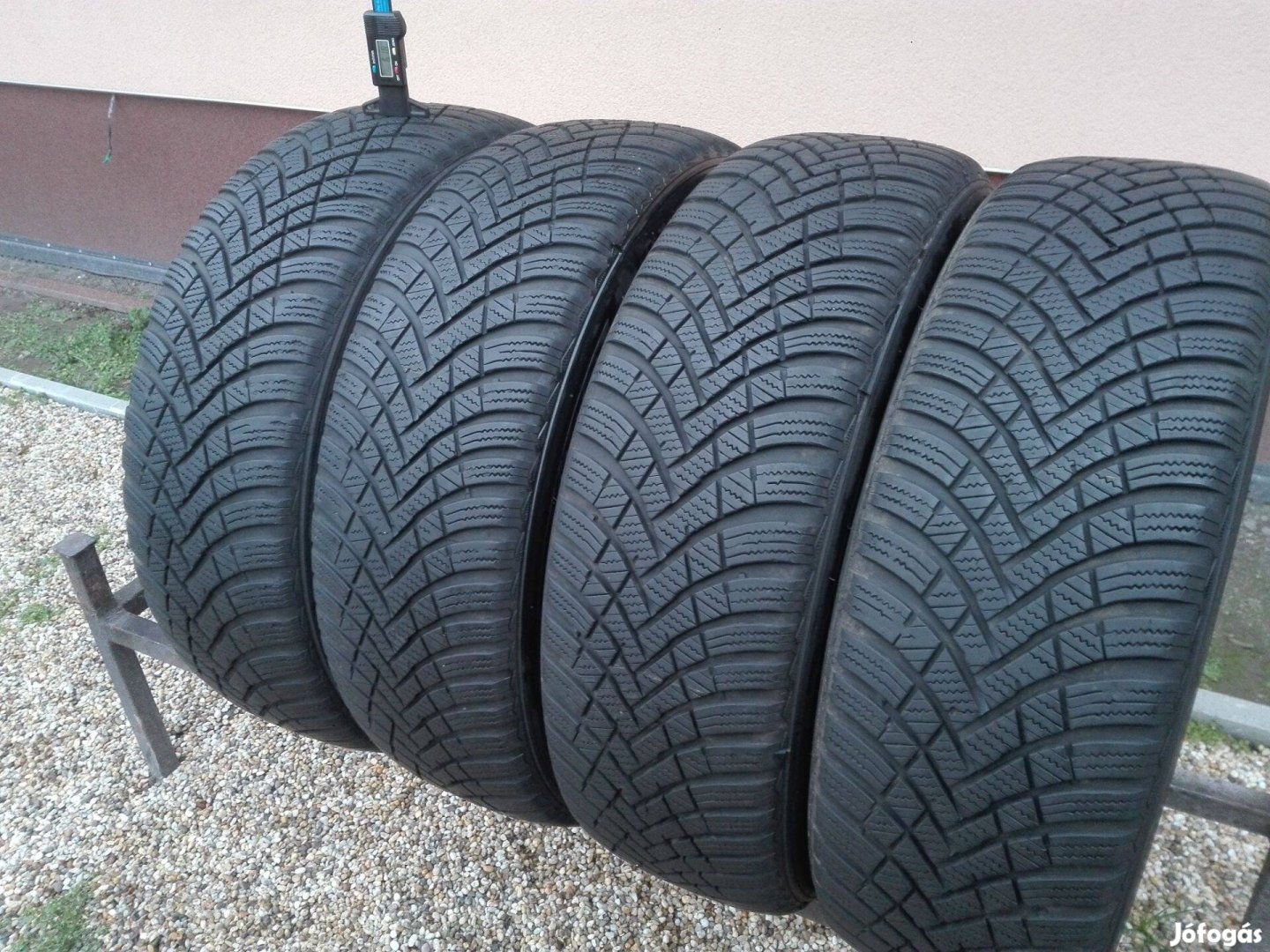 205/60R16 Hankook téli gumi garnitúra 205/60 r16