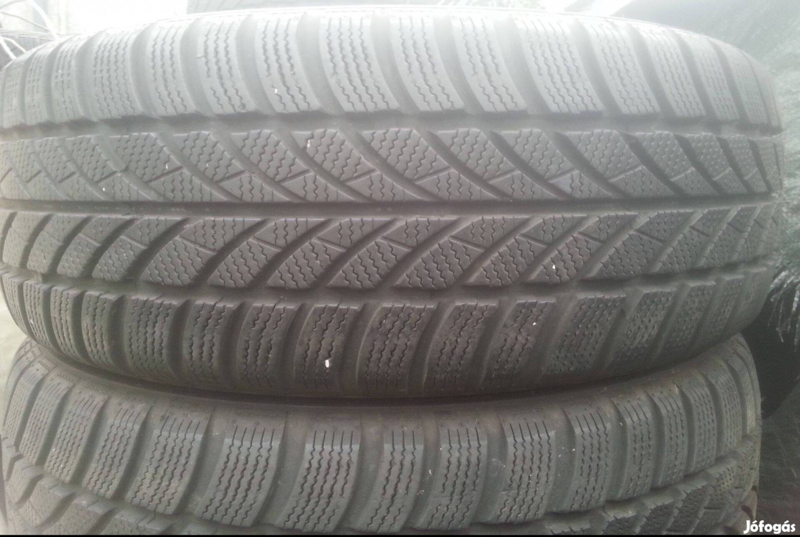 205/60R16 Maxxis téli gumi