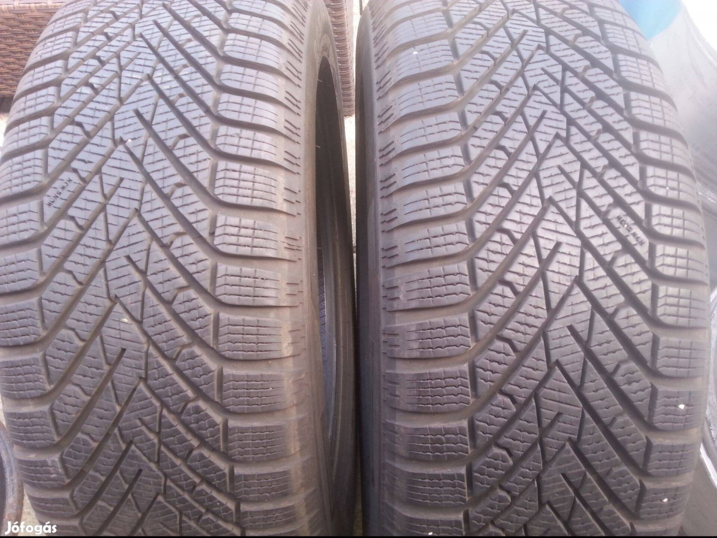 205/60R16 Pirelli Cinturato winter2 téli gumi