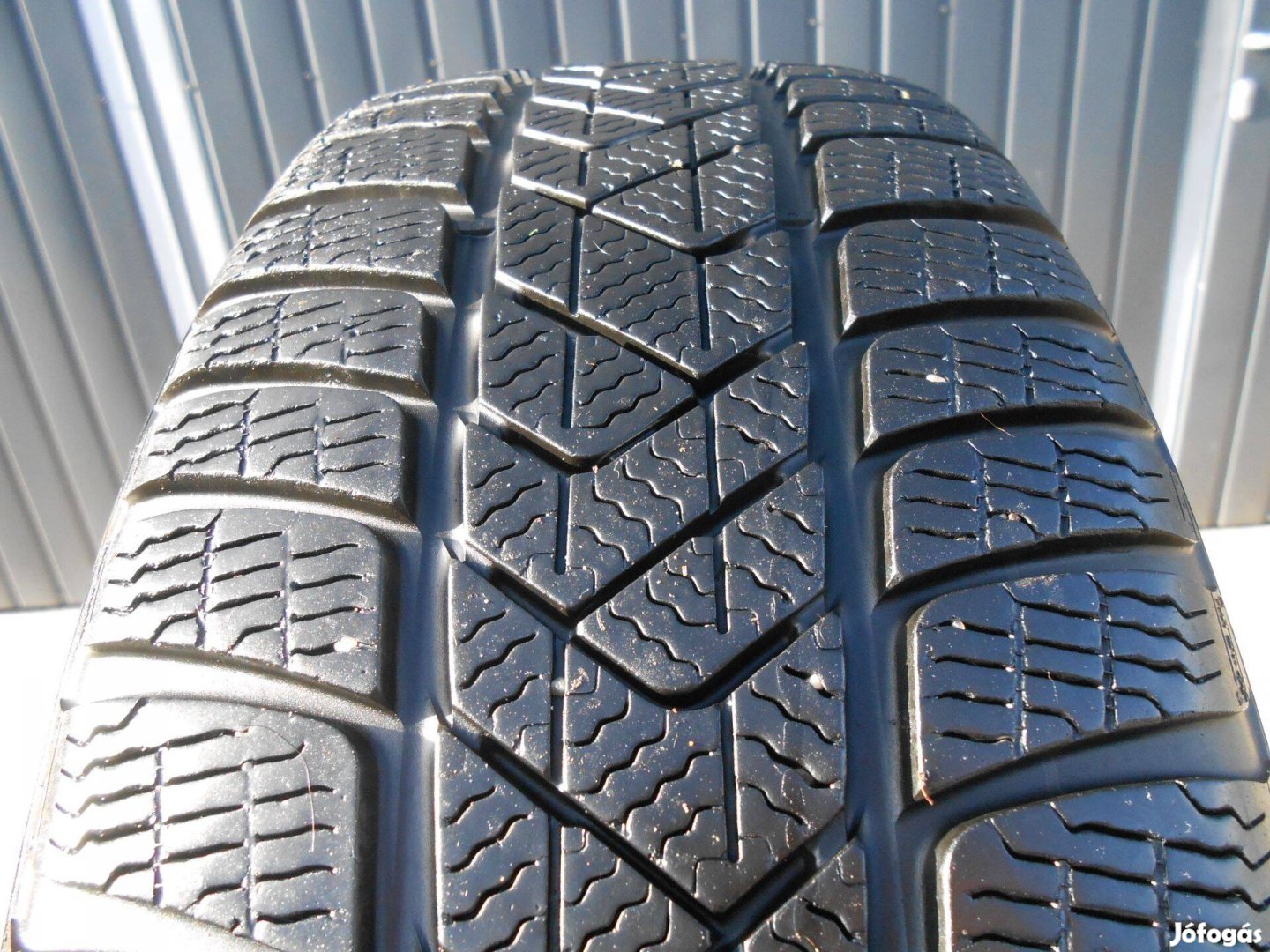 205/60R16 Pirelli Téligumi