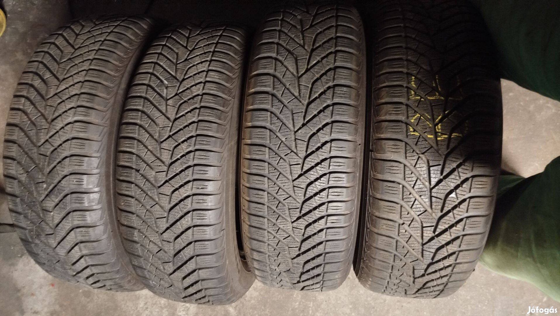 205/60 R16 96H Yokohama téligumi 7 mm újszerű