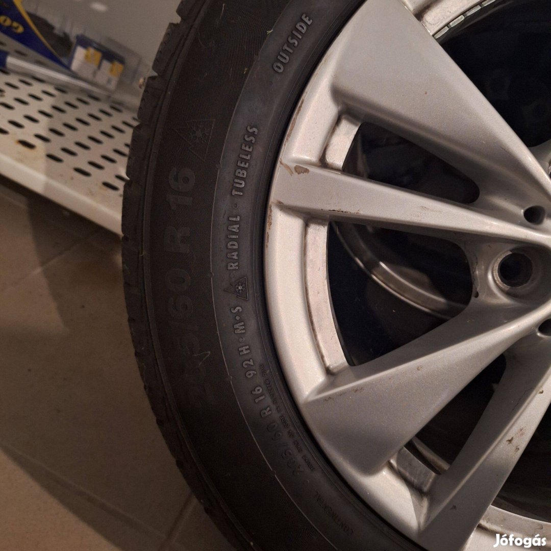 205/60 R16 BMW téli kerék szett 110 000Ft
