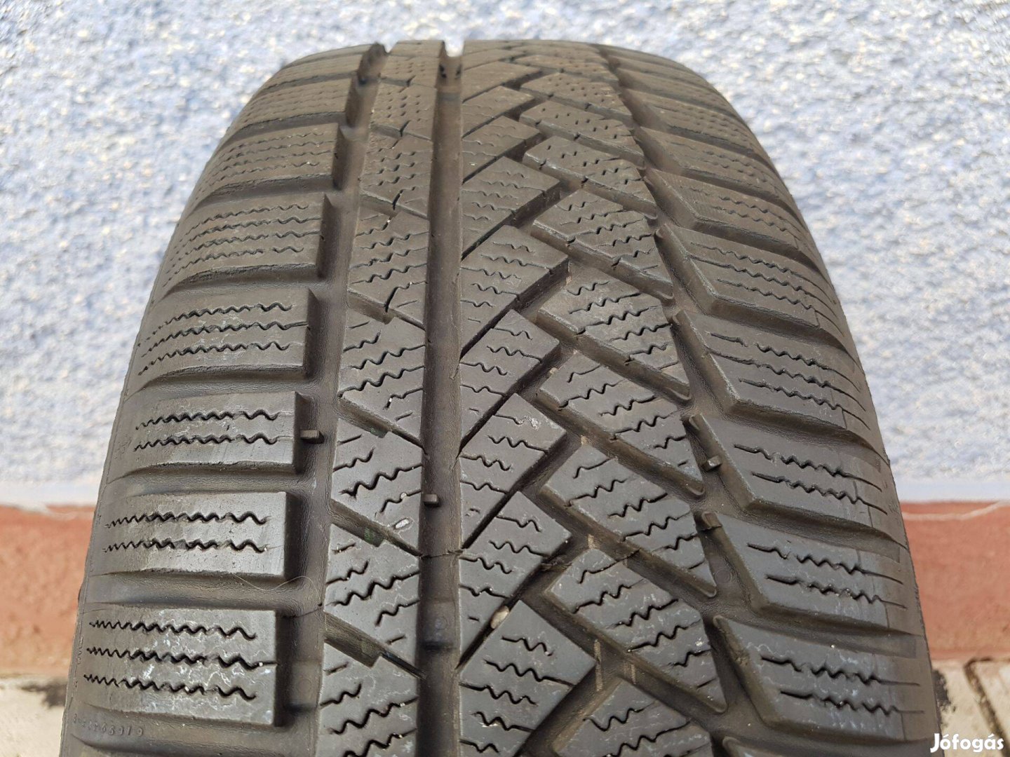 205/60 R16 Continental téli gumi