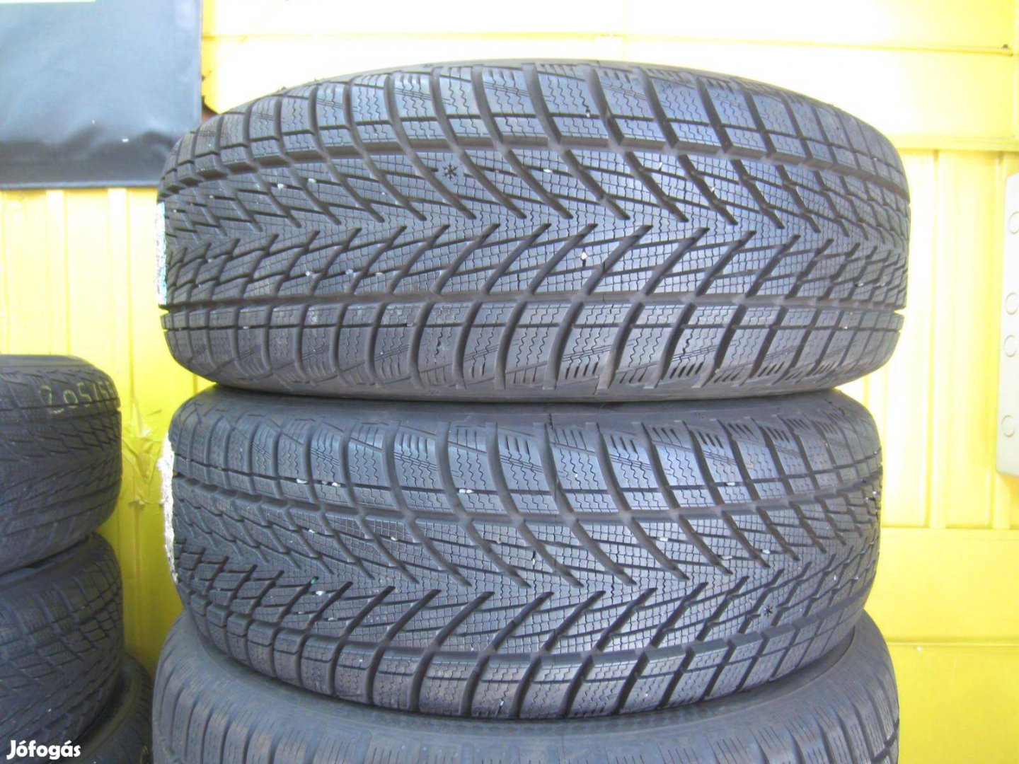 205/60 R16 Goodyear UG Performance3 96H