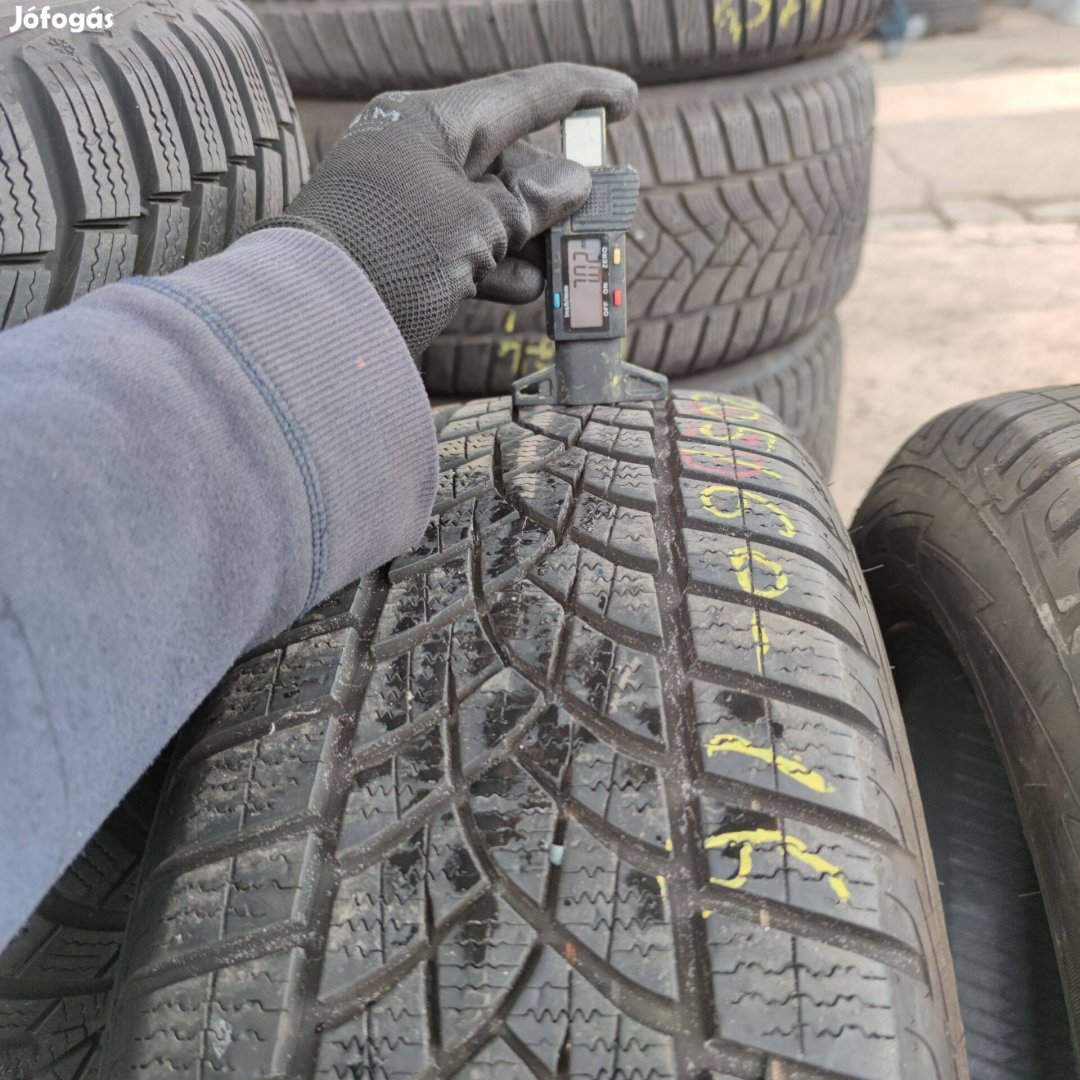 205/60 R16 Goodyear téli gumi 35000ft a 2db/201/