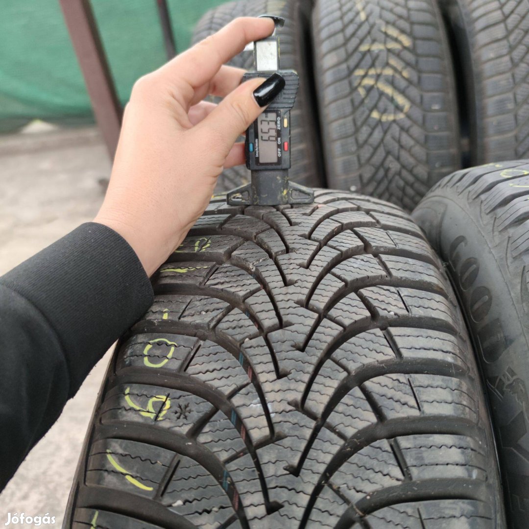 205/60 R16 Goodyear téli gumi 50000ft a 4db/212/