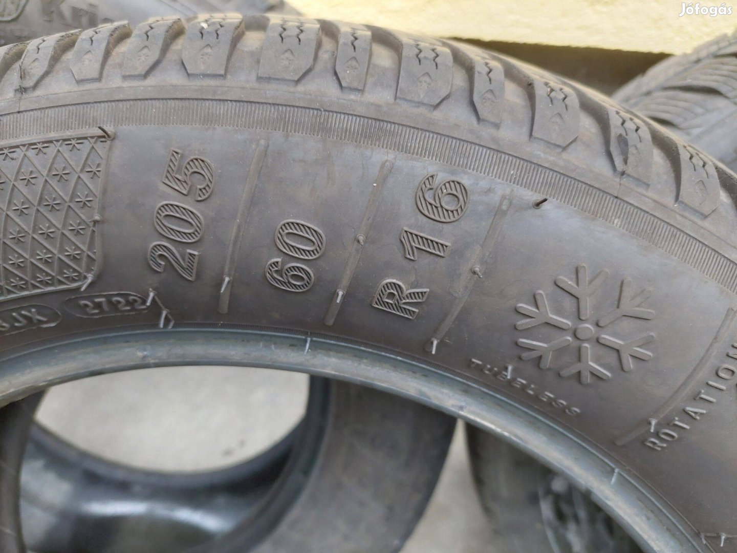 205/60 R16 Kleber téligumi