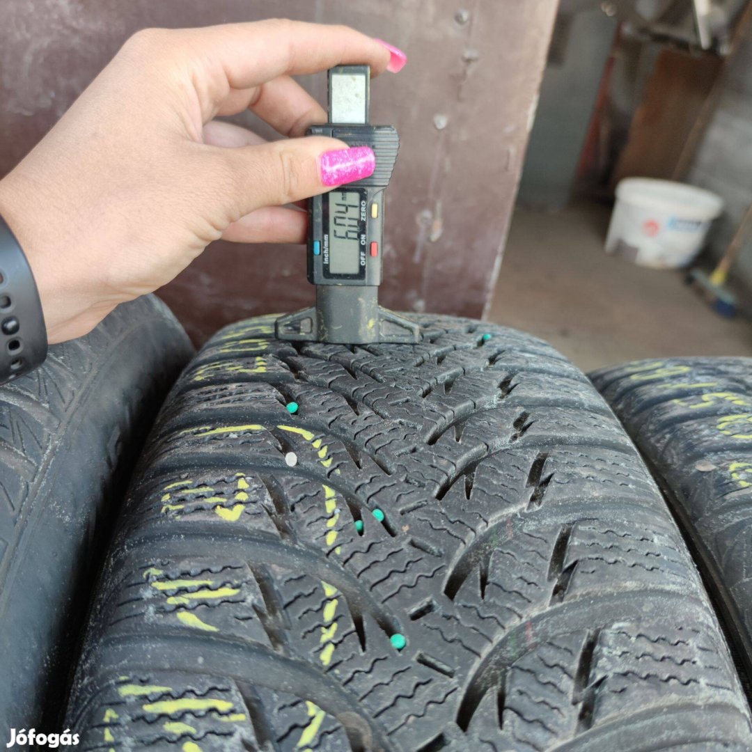 205/60 R16 Kumho téli gumi 15000ft a 4db/112/