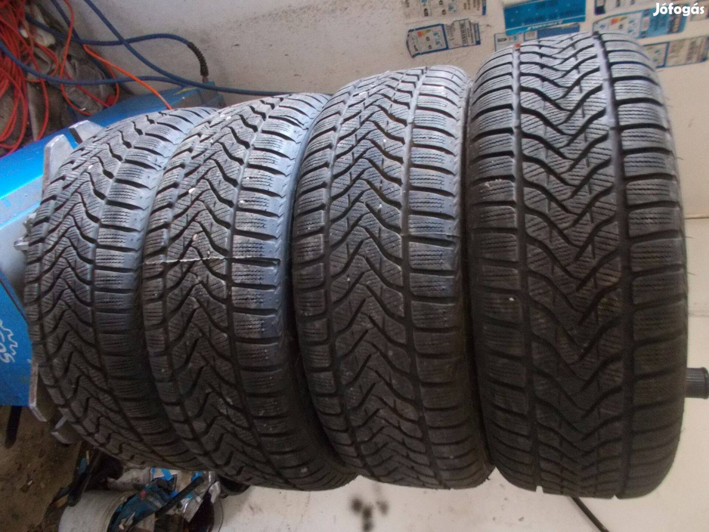 205/60 R16 Lassa Snoways 3 Téligumi 8MM-Es