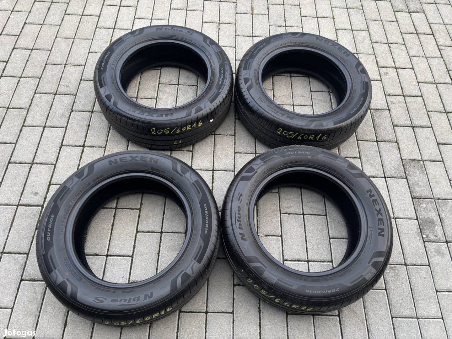205/60 R16 Nexen nyárigumi