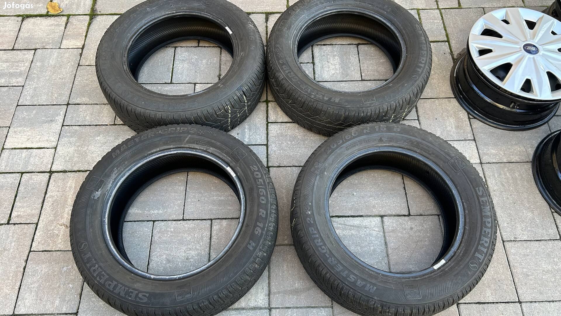 205/60 R16 Semperit Master Grip téligumik