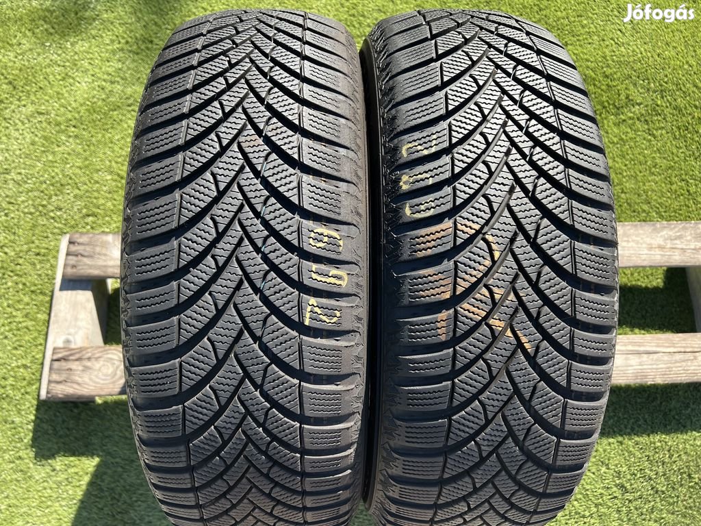 205/60 R16 Semperit Speed-grip 5 téli gumi 7mm