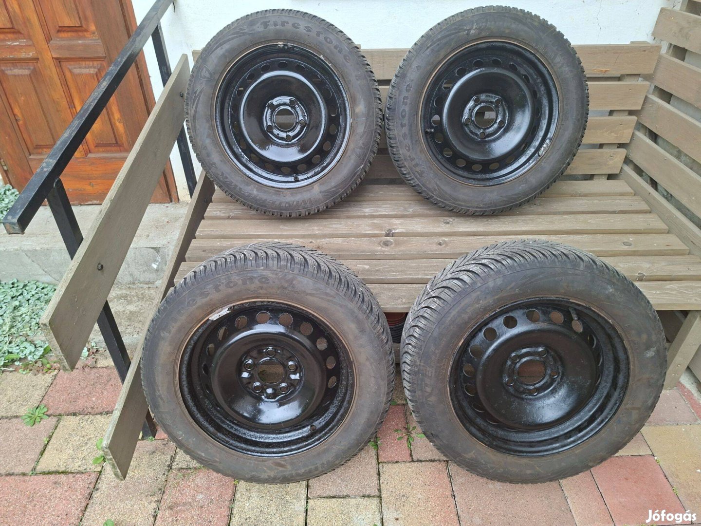 205/60/R16-os Firestone téli gumi acélfelnivel eladó