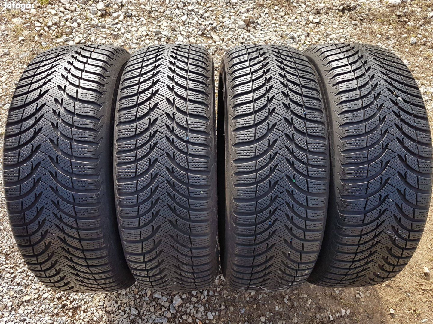 205/60 R16 téli gumi 4db Michelin DOT2018