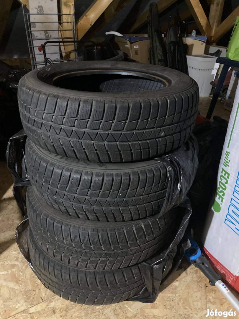 205/60 R16 téli gumi garnitúra (4 évesek)
