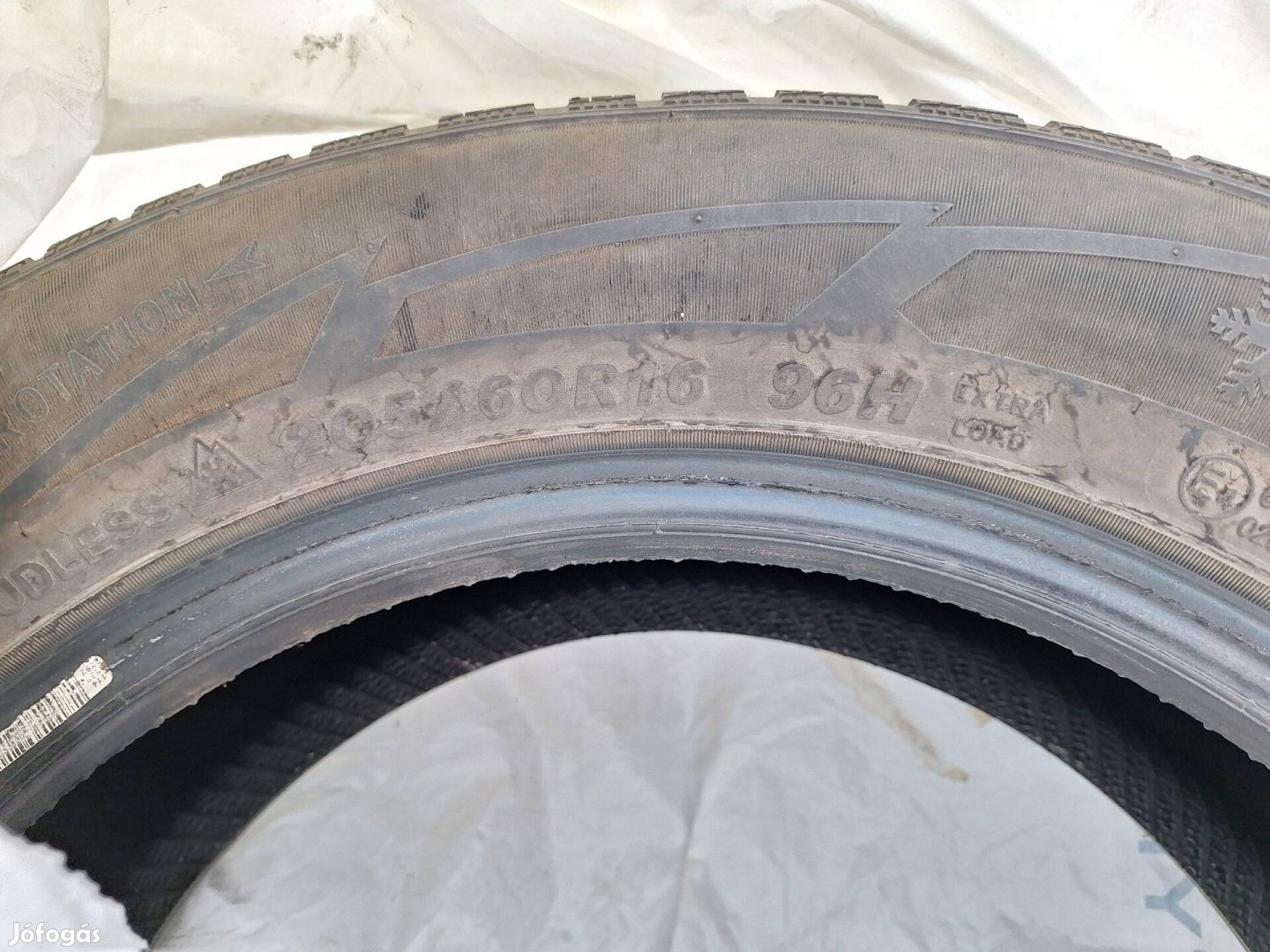205/60 R16 téligumi 4 db