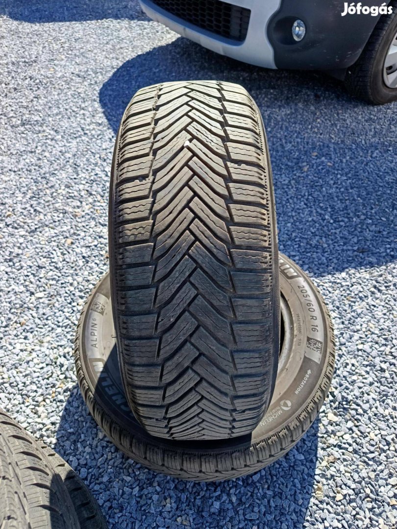 205/60 r16 4éves 80%os 2db Michelin téli gumi eladó