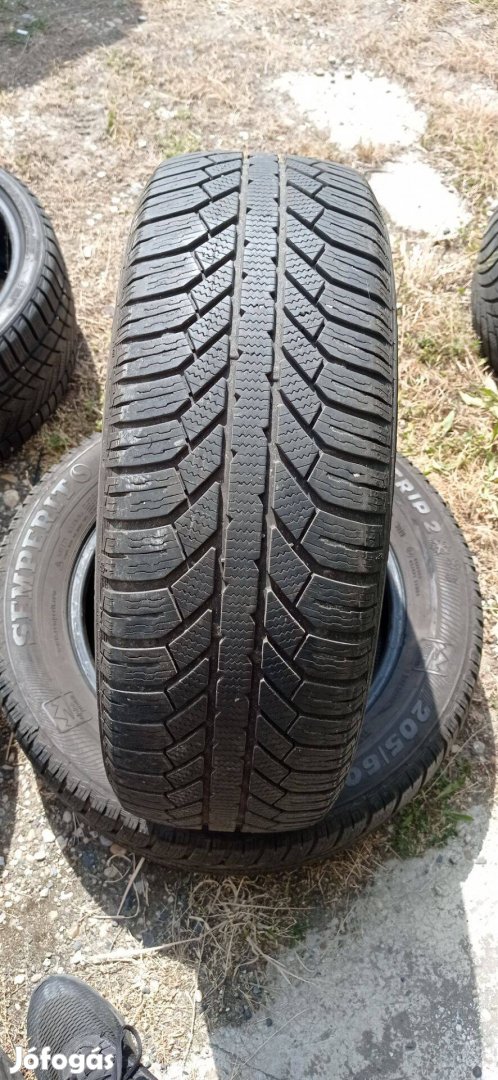 205/60 r16 5éves 2db Semperit téli gumi eladó