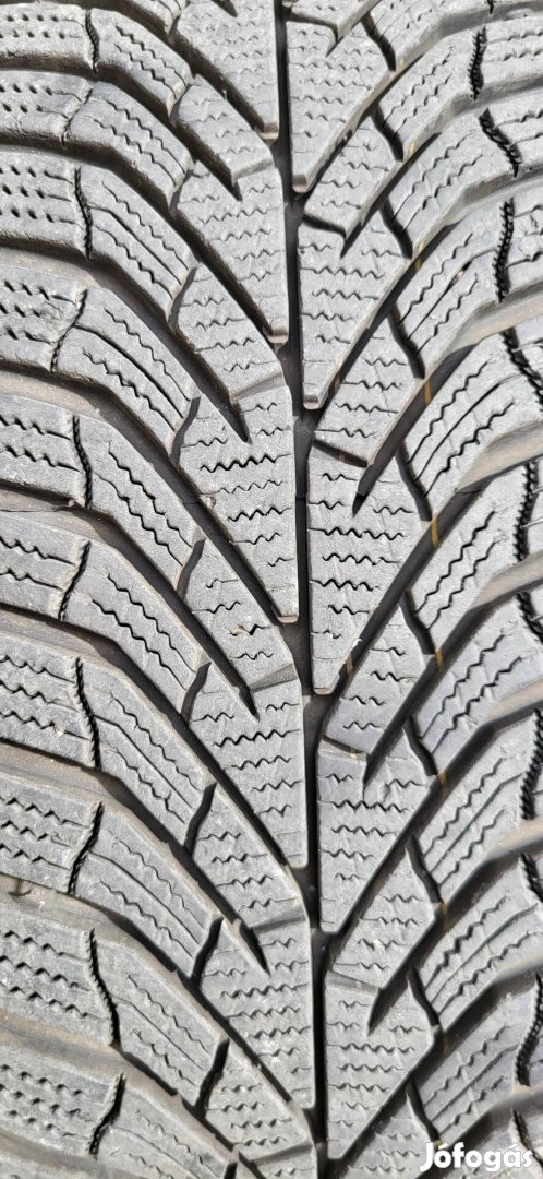 205/60 r16kumho winter craft WP52 téligumi + felni
