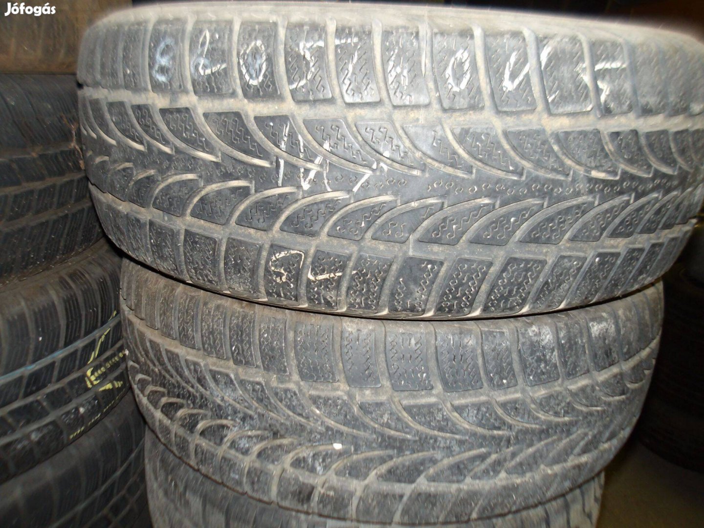 205/60r15 Nokian téli gumi ajándék szereléssel