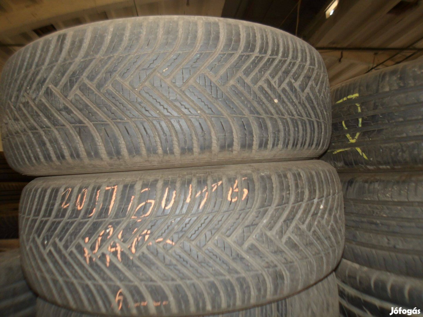 205/60r16 Hankook négyévszakos gumi ajándék szereléssel