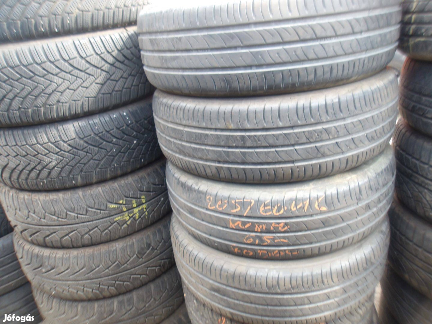 205/60r16 Kumho nyári gumi ajándék szereléssel