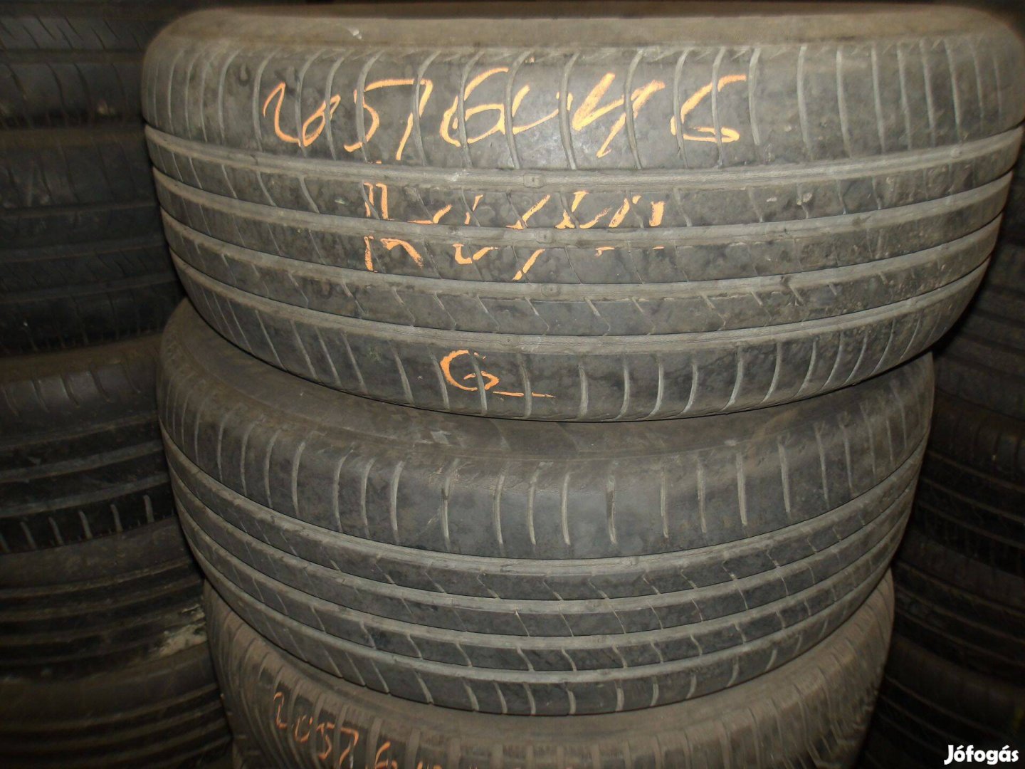 205/60r16 Kumho nyári gumi ajándék szereléssel