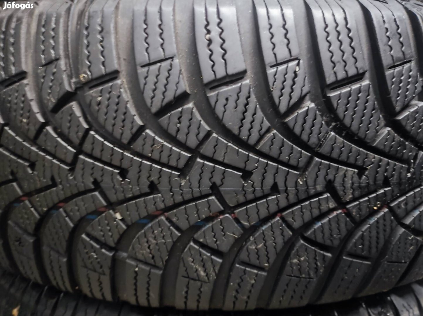 205/60r16os Goodyear téligumi