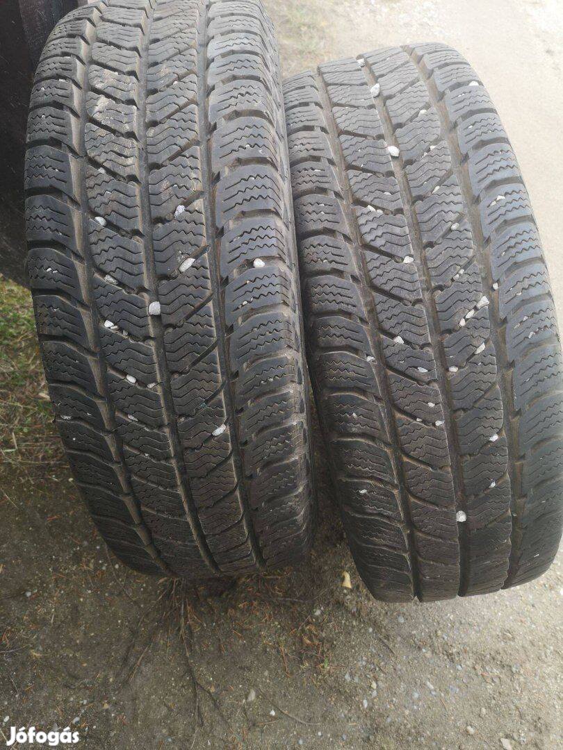 205/65R15C 45e/2db újszerű Semperit téli kisteherre