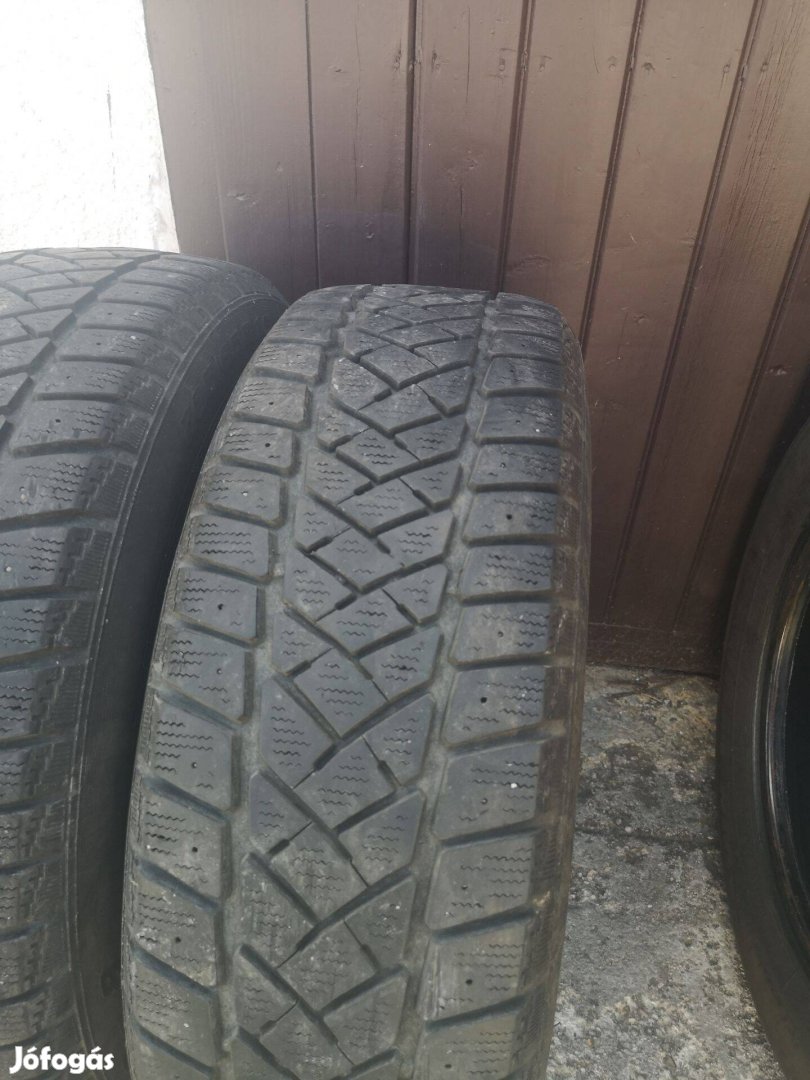 205/65R16C 2-2db téligumi