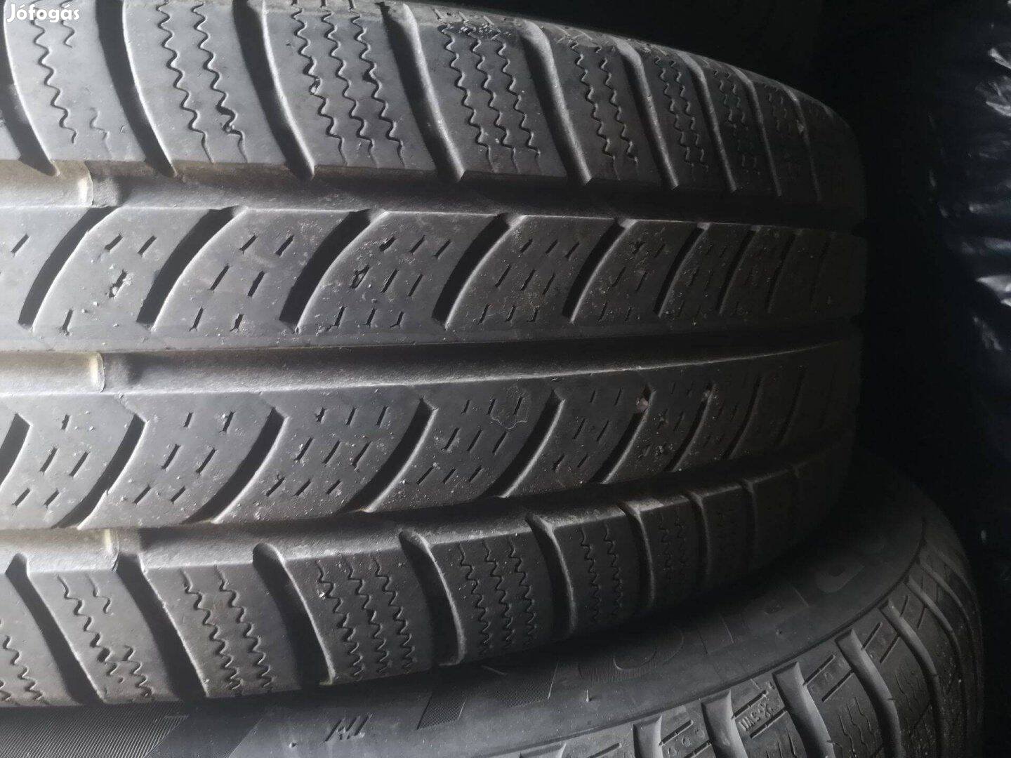 205/65R16C kisteherre Continental téligumik